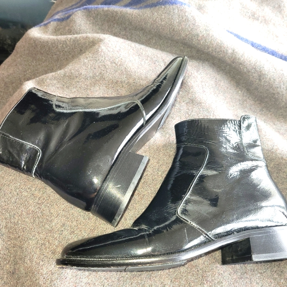 Bally black patent ankle boots 5.5